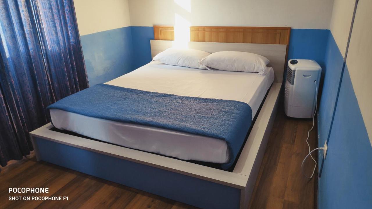 Auberge de jeunesse Host Roma Extérieur photo